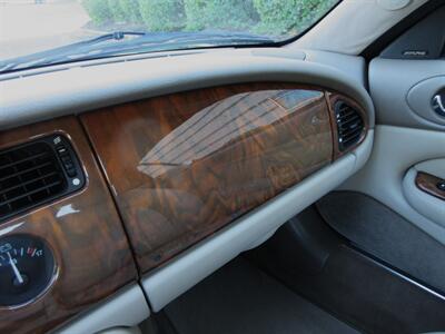 2001 Jaguar XK8 Convertible   - Photo 48 - Bohemia, NY 11716