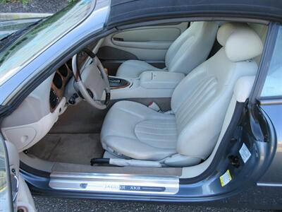 2001 Jaguar XK8 Convertible   - Photo 41 - Bohemia, NY 11716