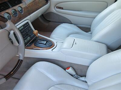 2001 Jaguar XK8 Convertible   - Photo 42 - Bohemia, NY 11716