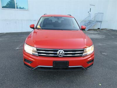 2018 Volkswagen Tiguan 2.0T SE 4Motion - Photo 13 - Bohemia, NY 11716