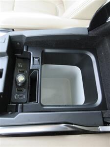 2016 Land Rover Range Rover Sport Supercharged - Photo 36 - Bohemia, NY 11716