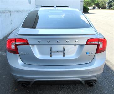 2015 Volvo S60 T6 R-Design Platinum - Photo 20 - Bohemia, NY 11716