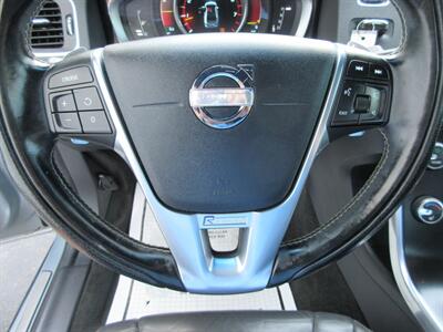 2015 Volvo S60 T6 R-Design Platinum - Photo 29 - Bohemia, NY 11716