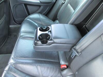 2015 Volvo S60 T6 R-Design Platinum - Photo 45 - Bohemia, NY 11716