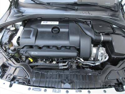 2015 Volvo S60 T6 R-Design Platinum - Photo 61 - Bohemia, NY 11716
