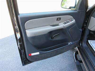 2001 Chevrolet Tahoe Z71 - Photo 34 - Bohemia, NY 11716