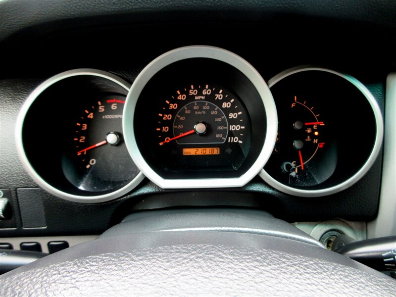 2007 Toyota 4Runner SR5   - Photo 75 - Bohemia, NY 11716