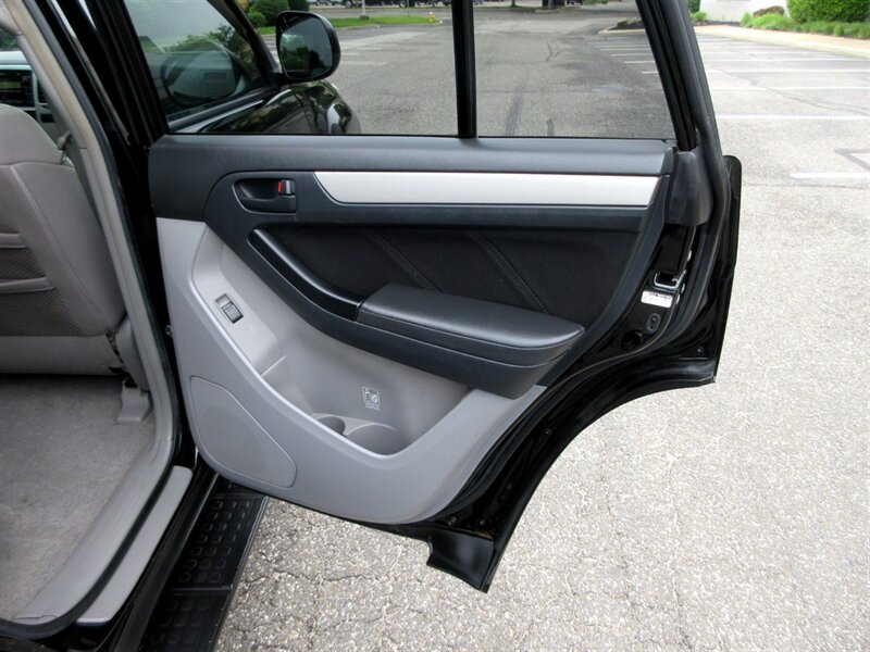 2007 Toyota 4Runner SR5   - Photo 50 - Bohemia, NY 11716