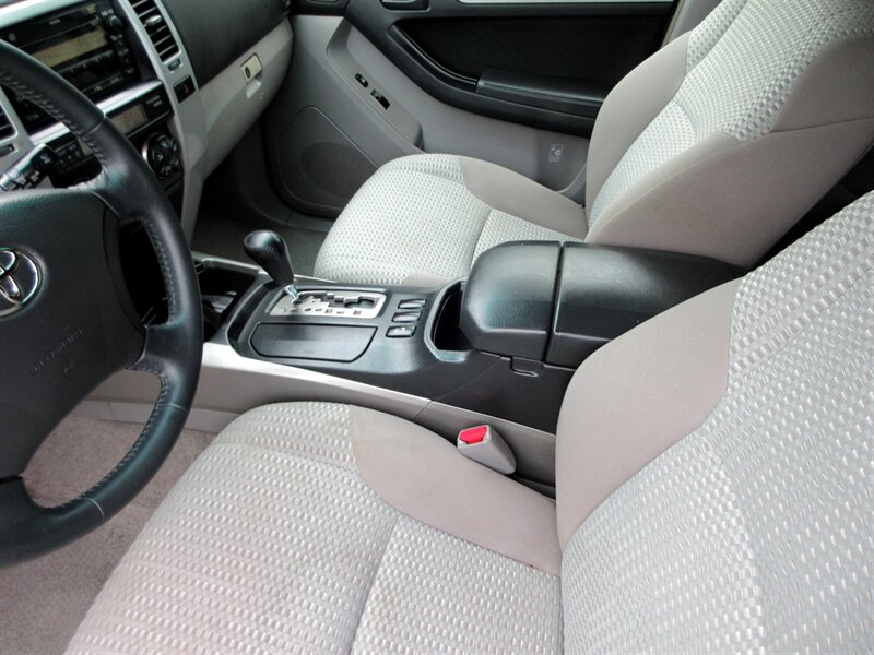 2007 Toyota 4Runner SR5   - Photo 36 - Bohemia, NY 11716