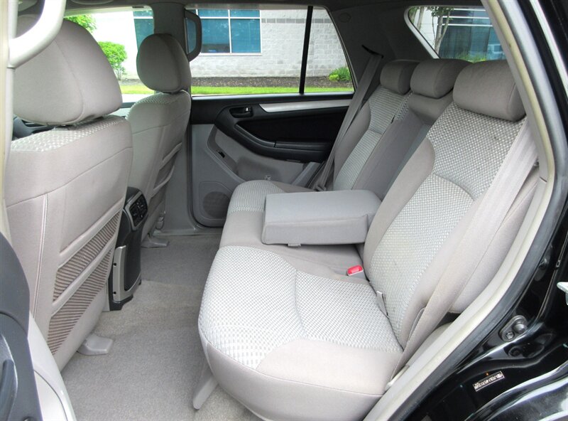 2007 Toyota 4Runner SR5   - Photo 46 - Bohemia, NY 11716