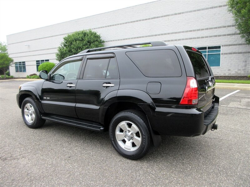 2007 Toyota 4Runner SR5   - Photo 7 - Bohemia, NY 11716
