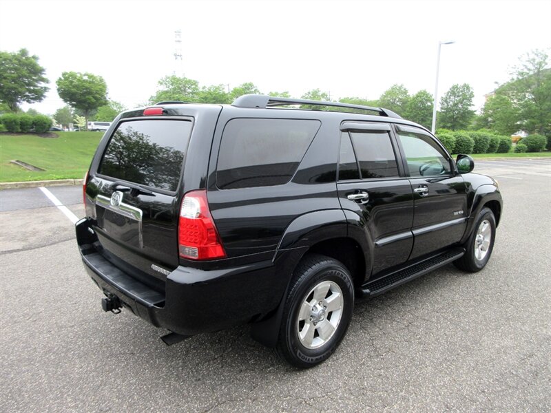 2007 Toyota 4Runner SR5   - Photo 12 - Bohemia, NY 11716