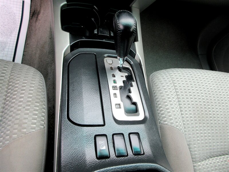 2007 Toyota 4Runner SR5   - Photo 38 - Bohemia, NY 11716