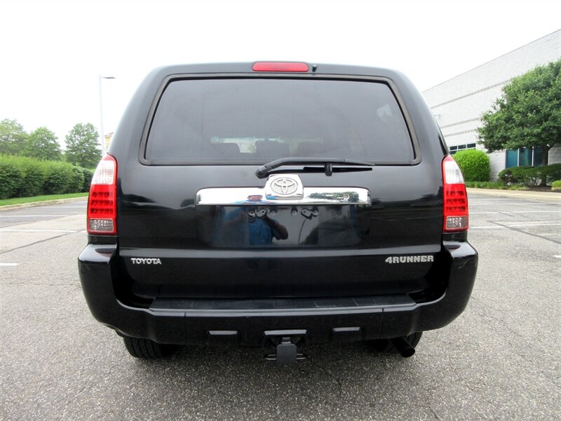 2007 Toyota 4Runner SR5   - Photo 18 - Bohemia, NY 11716