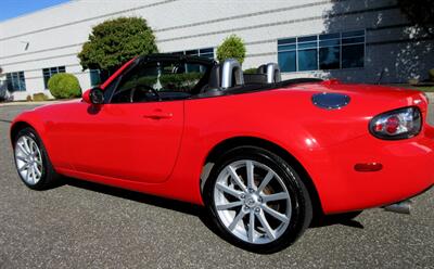 2006 Mazda MX-5 Miata Grand Touring   - Photo 16 - Bohemia, NY 11716