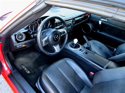 2006 Mazda MX-5 Miata Grand Touring   - Photo 32 - Bohemia, NY 11716