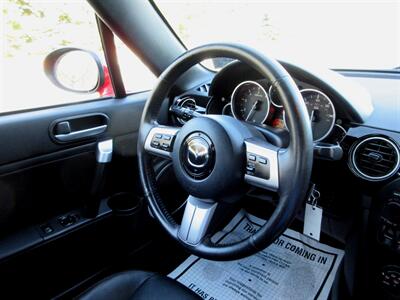 2006 Mazda MX-5 Miata Grand Touring   - Photo 33 - Bohemia, NY 11716