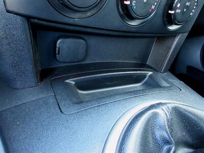 2006 Mazda MX-5 Miata Grand Touring   - Photo 39 - Bohemia, NY 11716