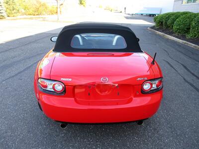 2006 Mazda MX-5 Miata Grand Touring   - Photo 12 - Bohemia, NY 11716