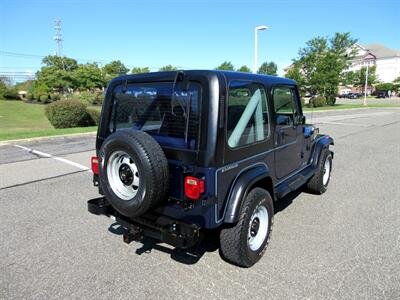 1990 Jeep Wrangler   - Photo 8 - Bohemia, NY 11716