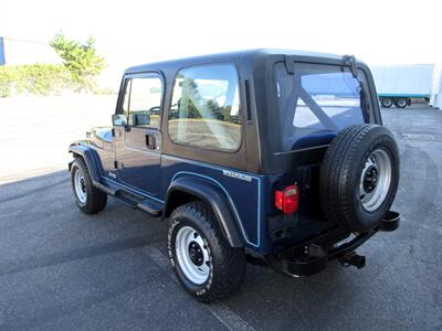 1990 Jeep Wrangler   - Photo 21 - Bohemia, NY 11716