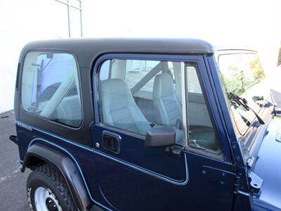 1990 Jeep Wrangler   - Photo 25 - Bohemia, NY 11716