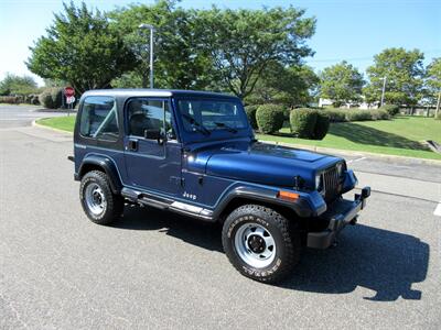 1990 Jeep Wrangler   - Photo 6 - Bohemia, NY 11716