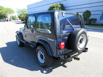 1990 Jeep Wrangler   - Photo 7 - Bohemia, NY 11716