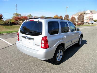 2006 Mazda Tribute   - Photo 8 - Bohemia, NY 11716