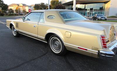 1979 Lincoln Mark V   - Photo 25 - Bohemia, NY 11716