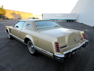 1979 Lincoln Mark V   - Photo 11 - Bohemia, NY 11716