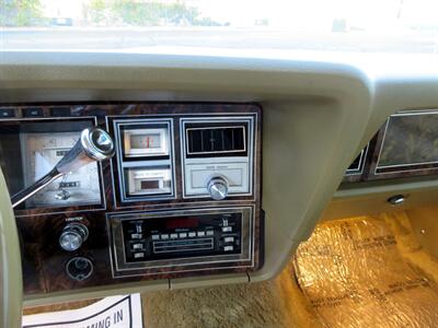 1979 Lincoln Mark V   - Photo 43 - Bohemia, NY 11716