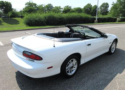 1994 Chevrolet Camaro Z28 Convertible - Photo 4 - Bohemia, NY 11716