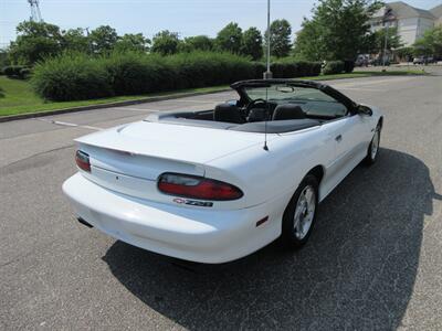 1994 Chevrolet Camaro Z28 Convertible - Photo 8 - Bohemia, NY 11716