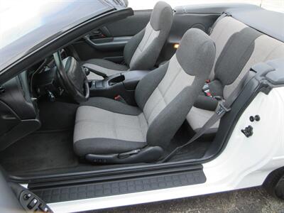 1994 Chevrolet Camaro Z28 Convertible - Photo 36 - Bohemia, NY 11716