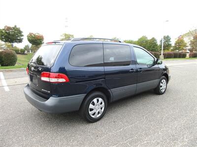 2003 Toyota Sienna CE   - Photo 4 - Bohemia, NY 11716