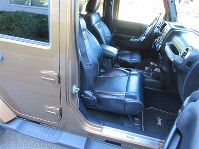 2011 Jeep Wrangler Unlimited 70th Anniversary   - Photo 58 - Bohemia, NY 11716