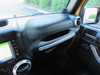 2011 Jeep Wrangler Unlimited 70th Anniversary   - Photo 44 - Bohemia, NY 11716