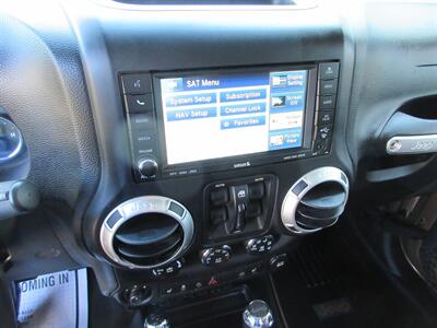 2011 Jeep Wrangler Unlimited 70th Anniversary   - Photo 41 - Bohemia, NY 11716