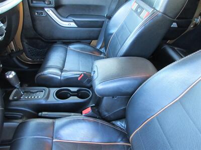 2011 Jeep Wrangler Unlimited 70th Anniversary   - Photo 37 - Bohemia, NY 11716