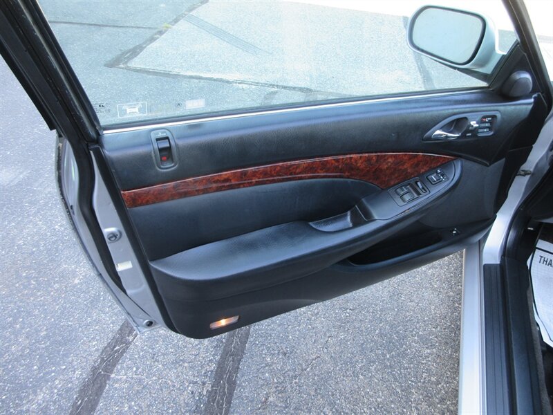 2001 Acura CL 3.2   - Photo 29 - Bohemia, NY 11716