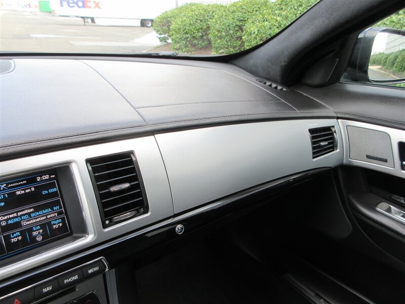 2015 Jaguar XF 3.0 Sport   - Photo 47 - Bohemia, NY 11716