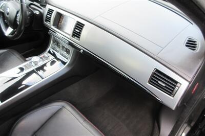 2015 Jaguar XF 3.0 Sport   - Photo 59 - Bohemia, NY 11716