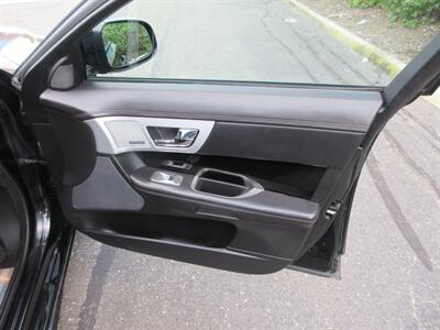 2015 Jaguar XF 3.0 Sport   - Photo 60 - Bohemia, NY 11716