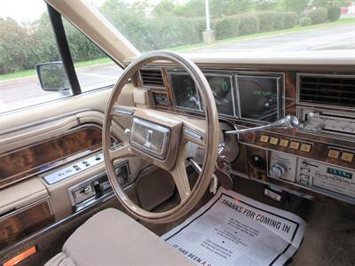1980 Lincoln Town Car - Photo 24 - Bohemia, NY 11716