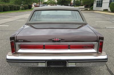 1980 Lincoln Town Car - Photo 14 - Bohemia, NY 11716