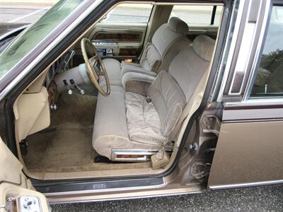 1980 Lincoln Town Car - Photo 25 - Bohemia, NY 11716