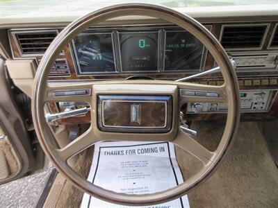 1980 Lincoln Town Car - Photo 23 - Bohemia, NY 11716