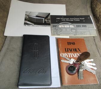 1980 Lincoln Town Car - Photo 62 - Bohemia, NY 11716