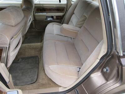 1980 Lincoln Town Car - Photo 37 - Bohemia, NY 11716